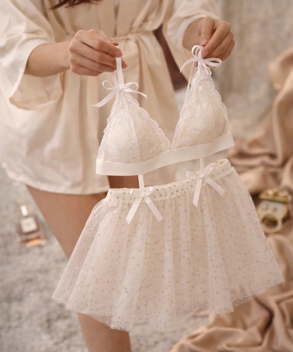 Yıldız Desenli Fantezi Mini Babydoll - Beyaz | Dionelle
